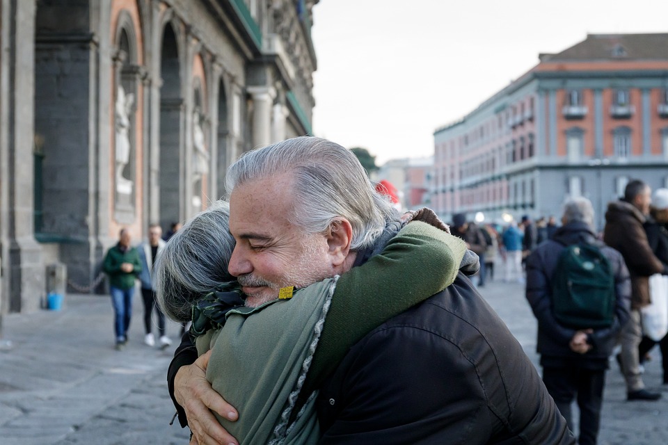 El adjetivo de Solidaridad: usos y ejemplos para expresar compasión