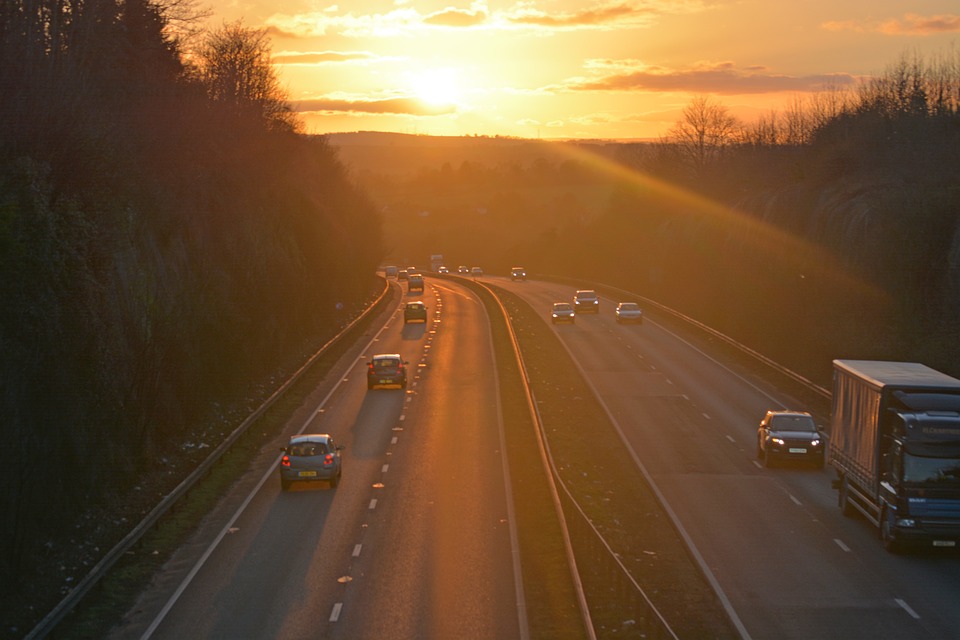 El adjetivo de Autovía: uso y ejemplos